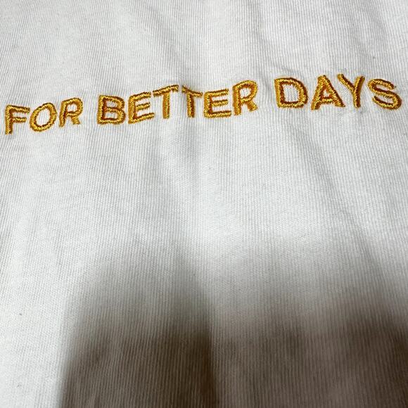For Days Short Sleeve Shirt Crewneck 100% Cotton Embroidered Casual White Large - Picture 2 of 4